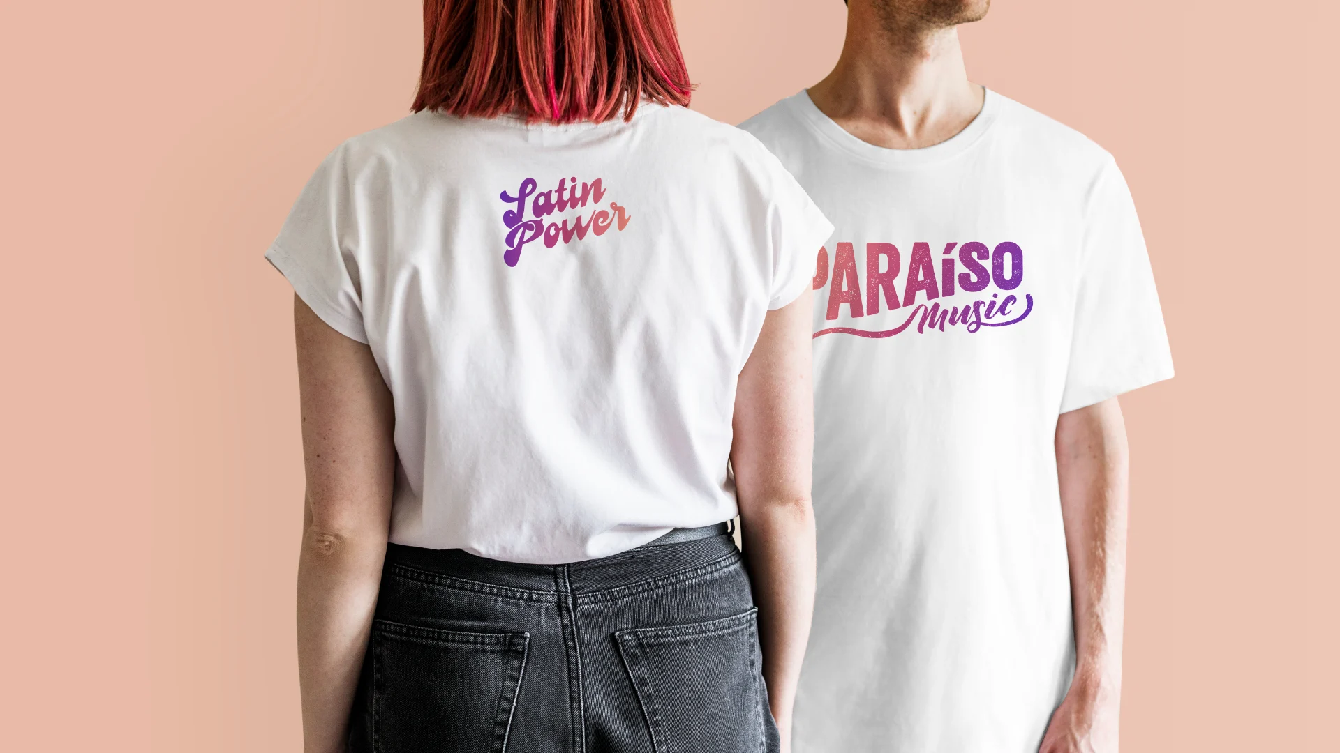 Paraíso Music – camisetas blancas con el logo de la marca