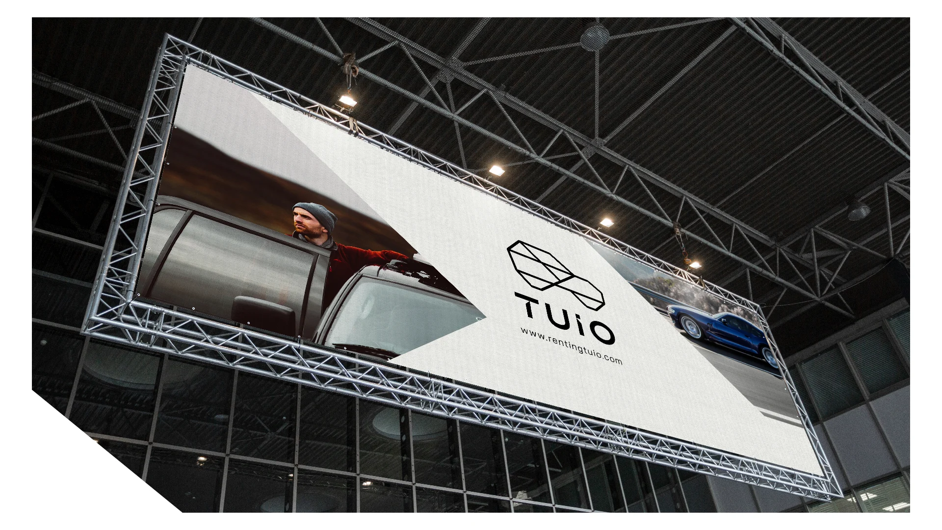 Tuio – valla de la marca en un evento